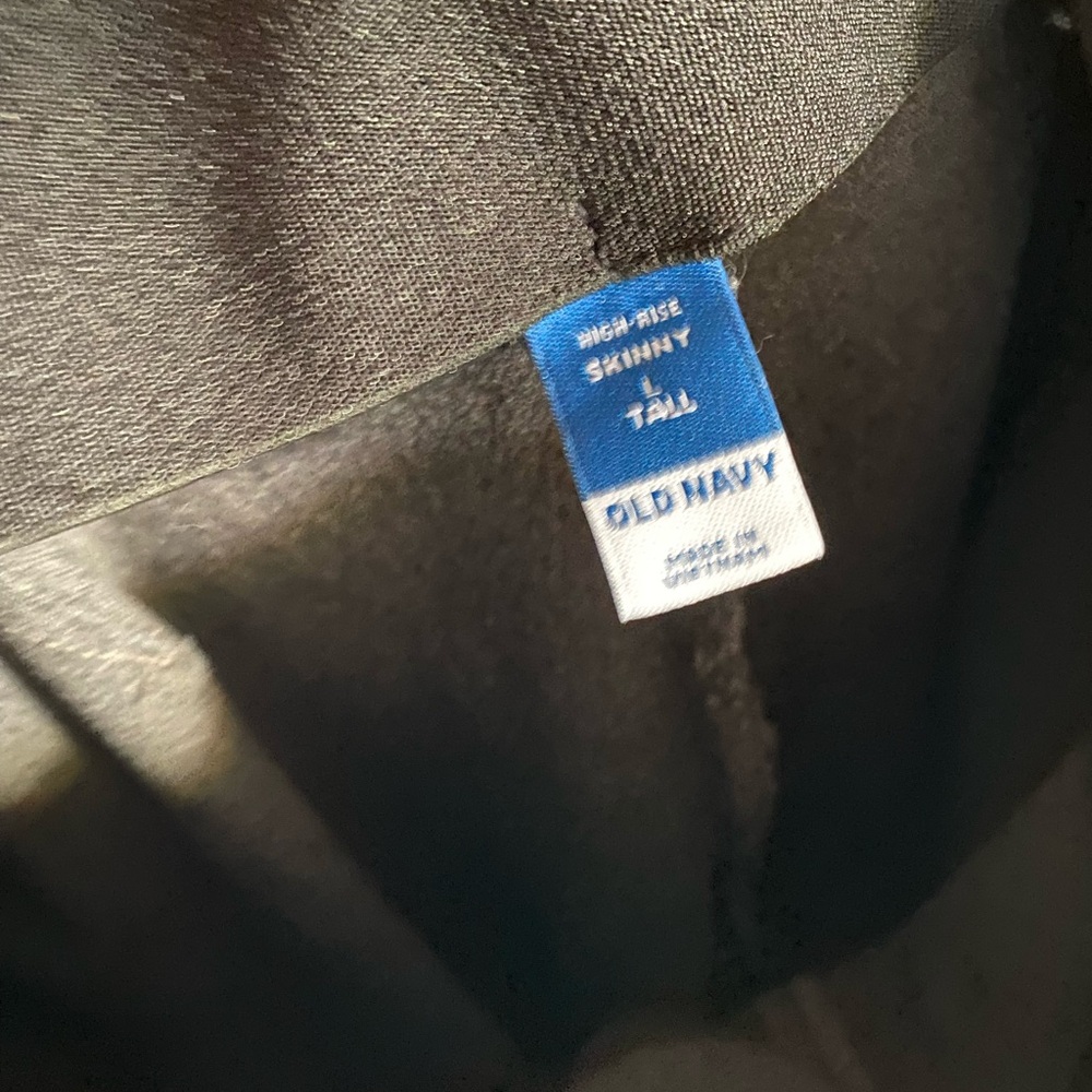 Old Navy Women’s Pants - Picture 4 of 5